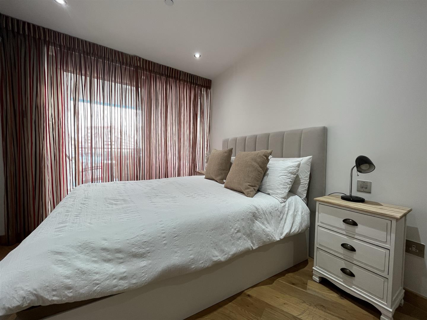 Image of Apartment - 2 Bedrooms - 1 Bathrooms for Rental in Grand Ocean Plaza-Gibraltar, Image 4